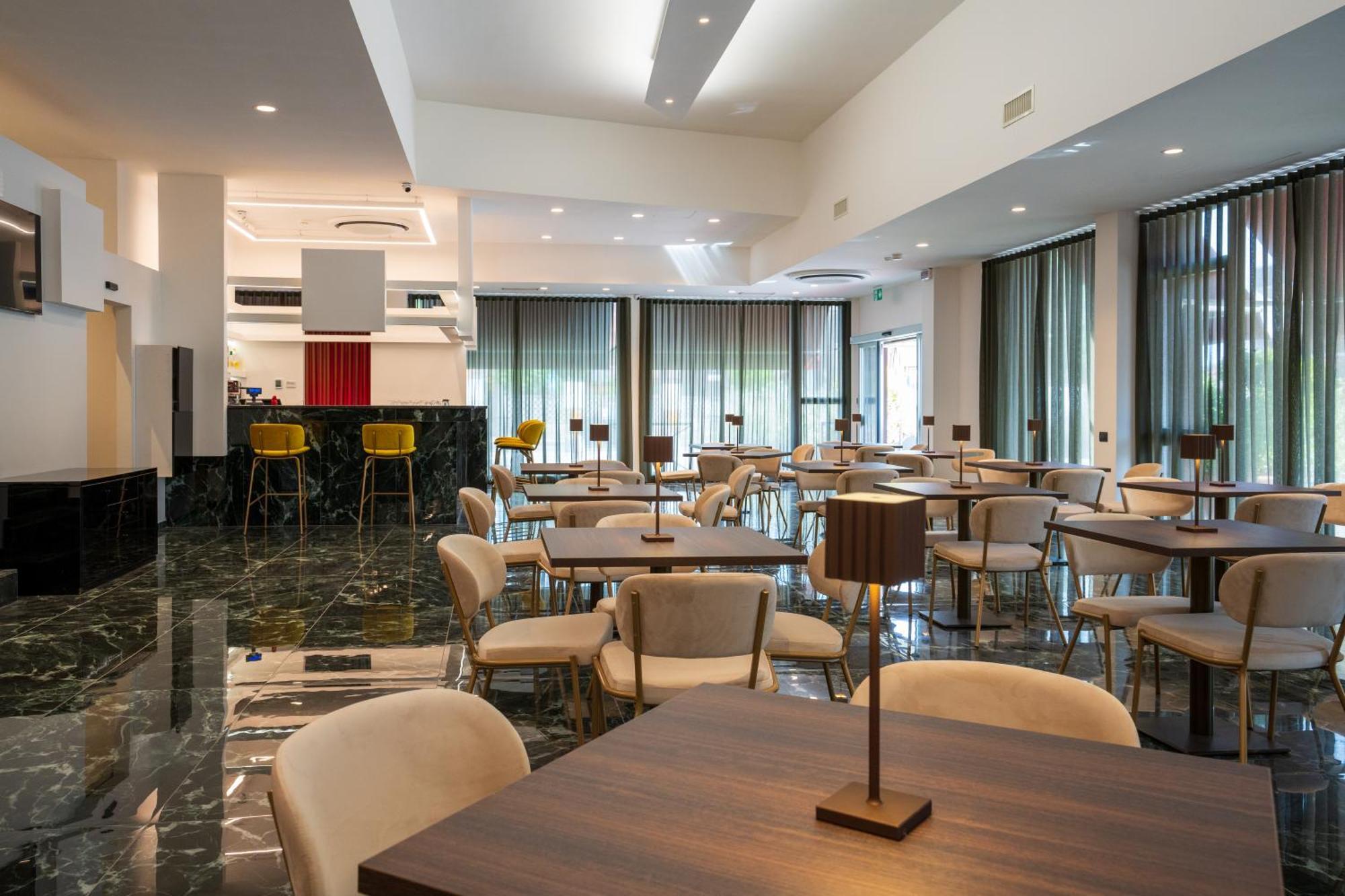 Hotel Bula Боллате Экстерьер фото