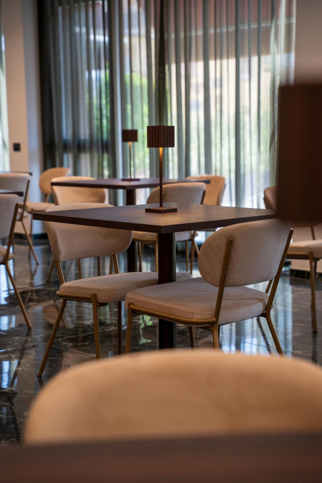 Hotel Bula Боллате Экстерьер фото